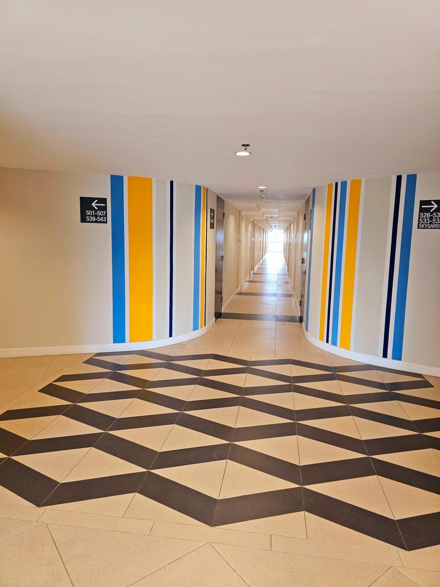 Acellyne'S Suites At The Residences At Commonwealth By Century Quezon City Kültér fotó