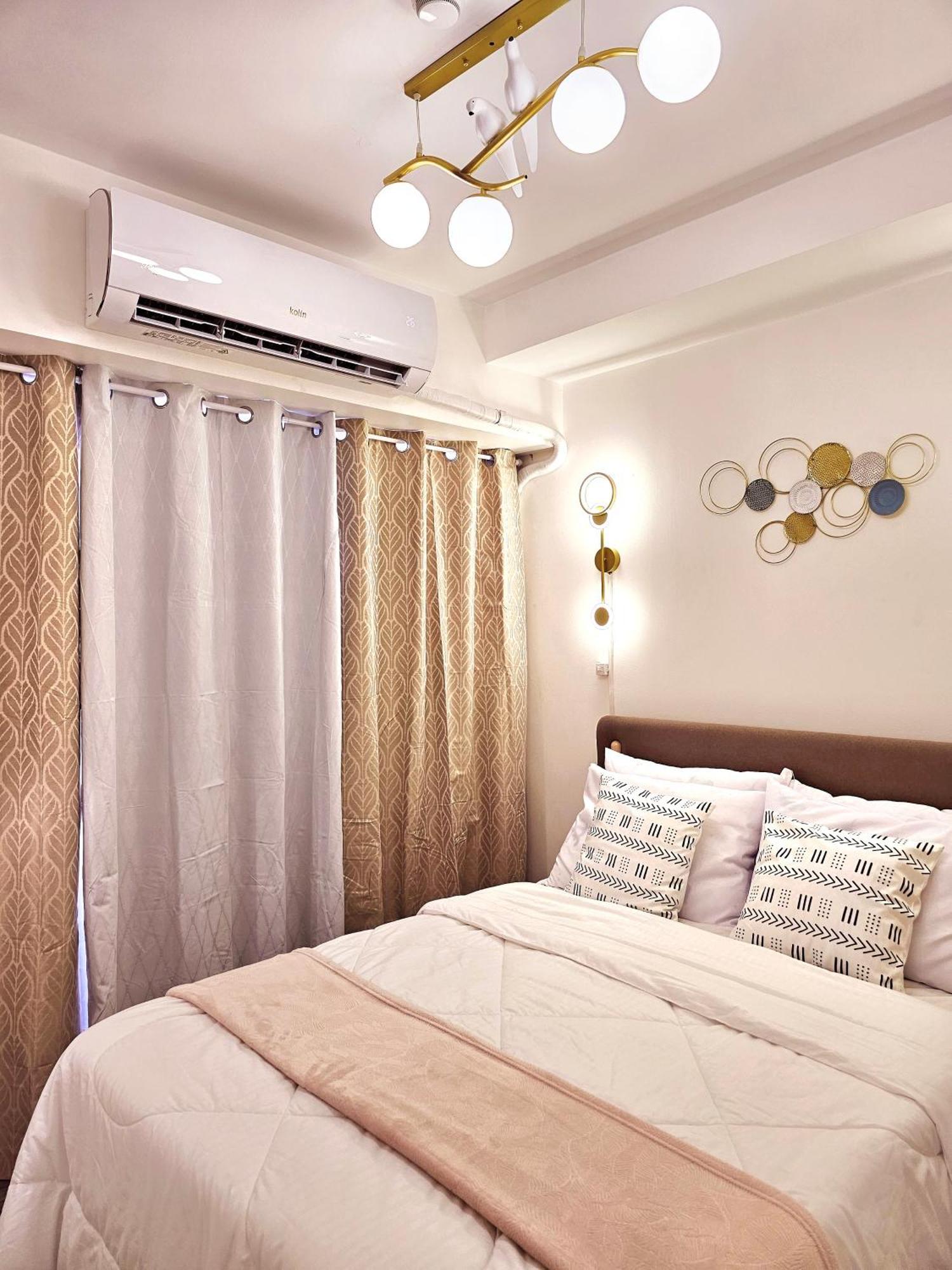 Acellyne'S Suites At The Residences At Commonwealth By Century Quezon City Kültér fotó