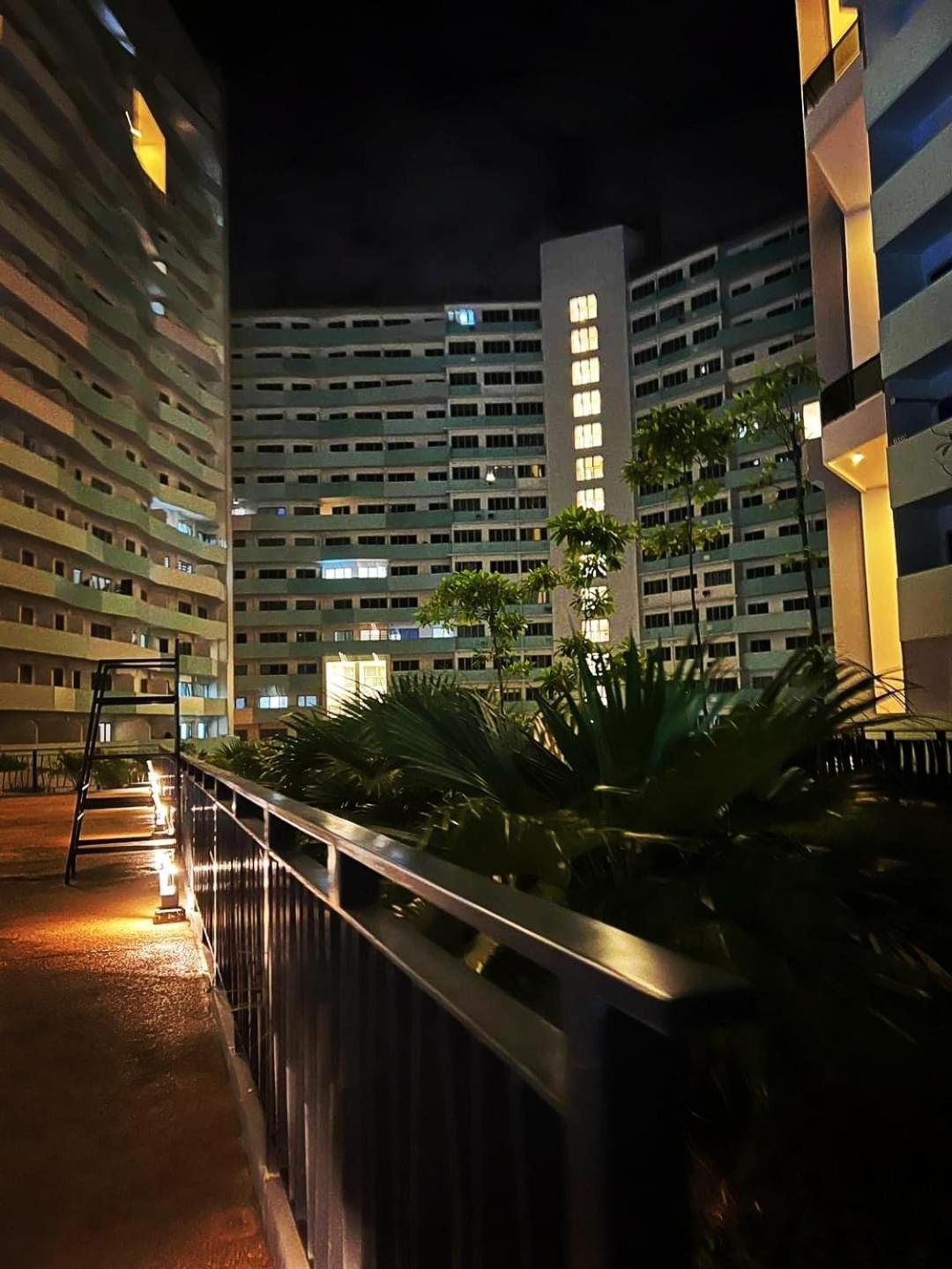 Acellyne'S Suites At The Residences At Commonwealth By Century Quezon City Kültér fotó