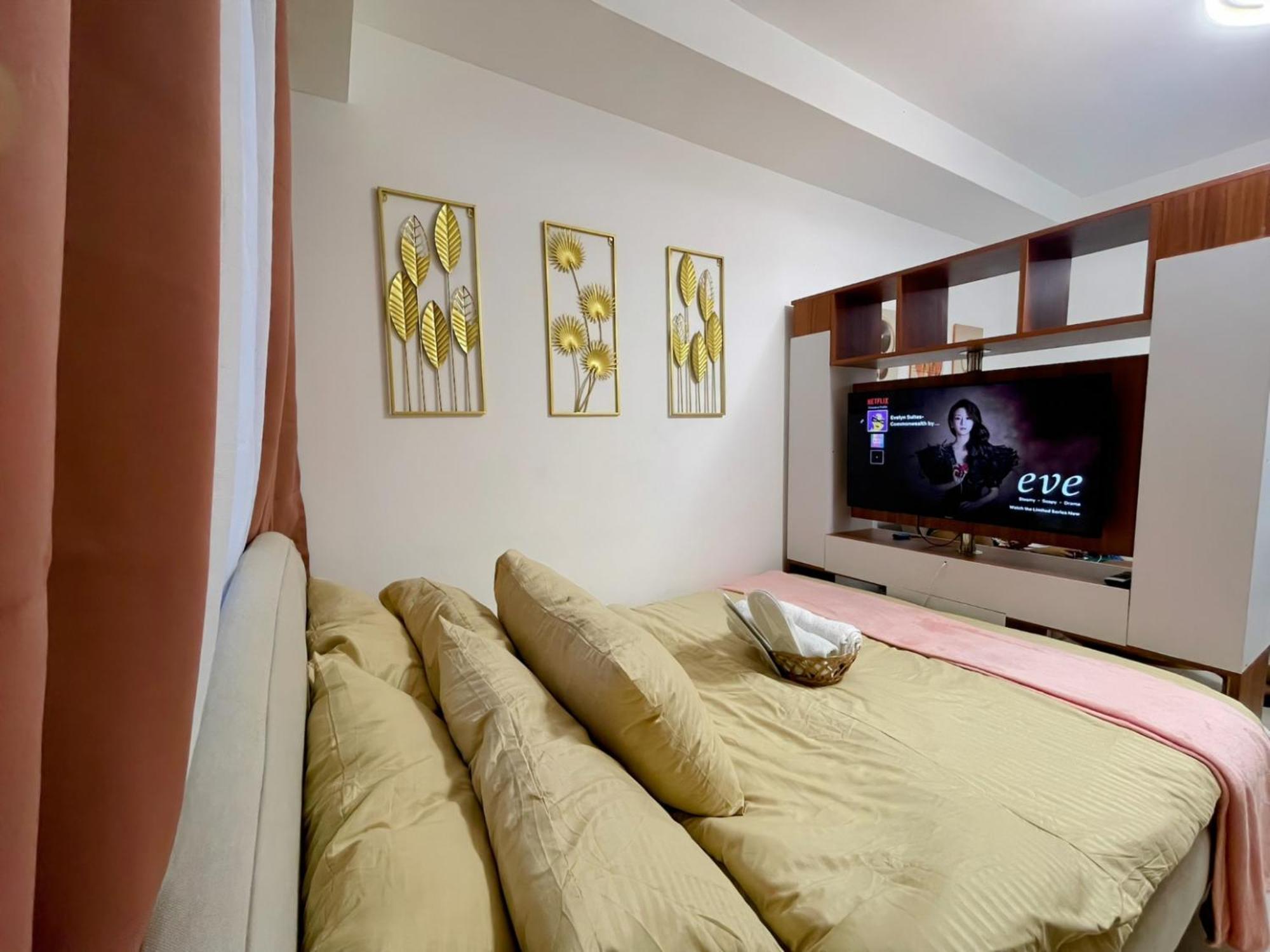Acellyne'S Suites At The Residences At Commonwealth By Century Quezon City Szoba fotó